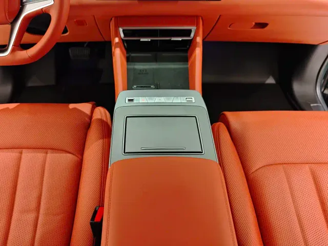 BYD Tang L — Фото автомобиля 8