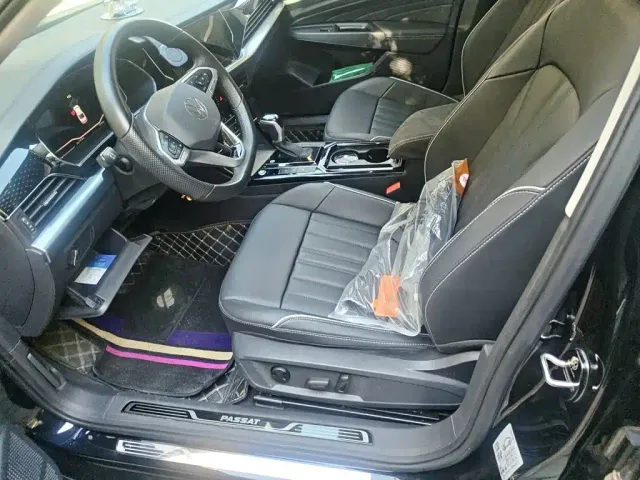 Volkswagen Passat — Фото автомобиля 11