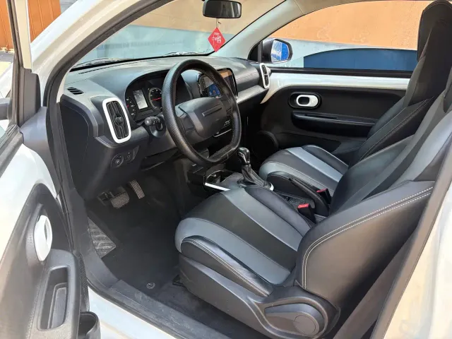 Roewe Clever — Фото автомобиля 4