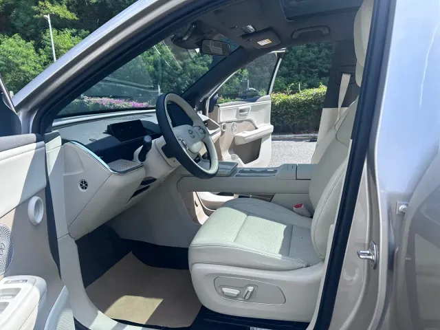 Toyota BoZhi 3X — Фото автомобиля 16