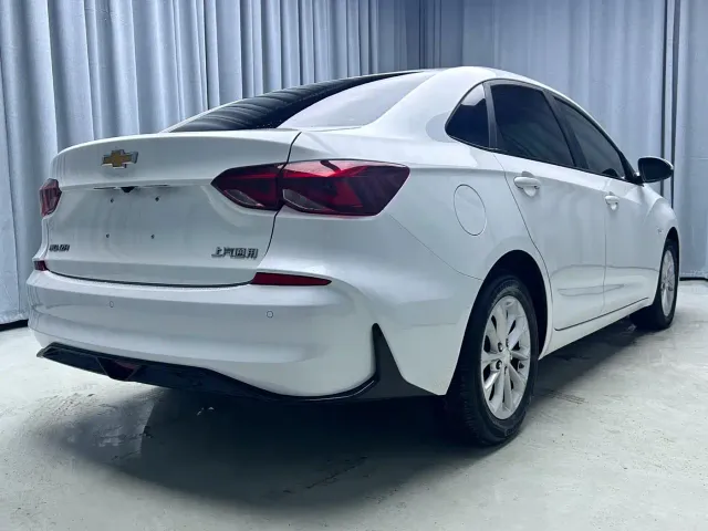 Chevrolet Monza — Фото автомобиля 18