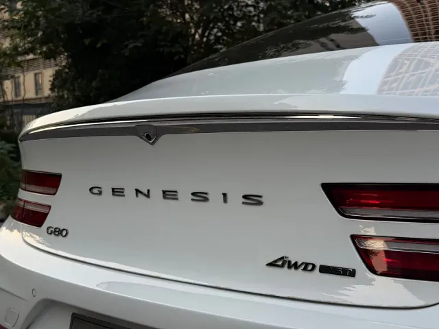 Genesis G80 — Фото автомобиля 25