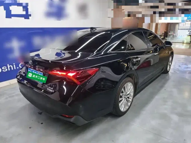 Toyota Avalon — Фото автомобиля 6