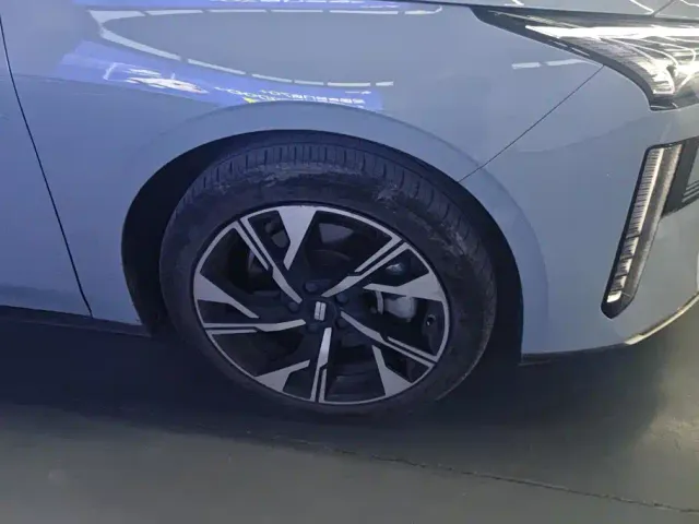 Geely Galaxy L6 — Фото автомобиля 6