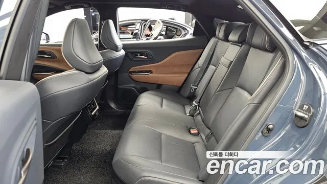 Toyota Crown — Фото автомобиля 16