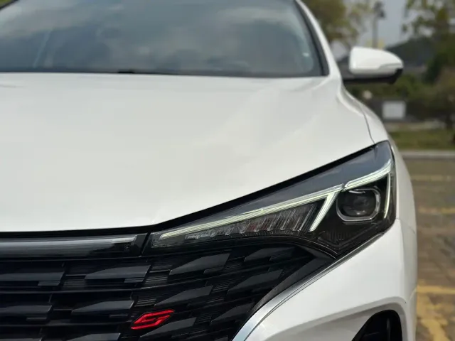 Changan Eado — Фото автомобиля 4