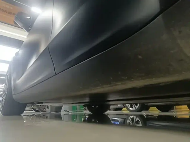 Tesla Model Y — Фото автомобиля 21