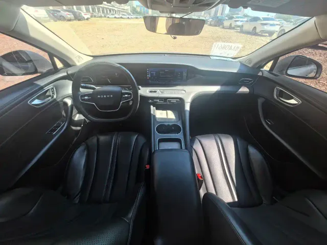 Roewe D7 — Фото автомобиля 12
