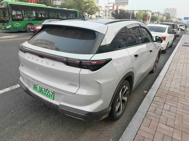 Arcfox Alpha T5 — Фото автомобиля 4