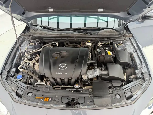 Mazda Axela — Фото автомобиля 13