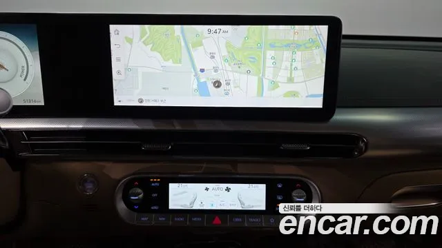 Genesis GV60 — Фото автомобиля 13