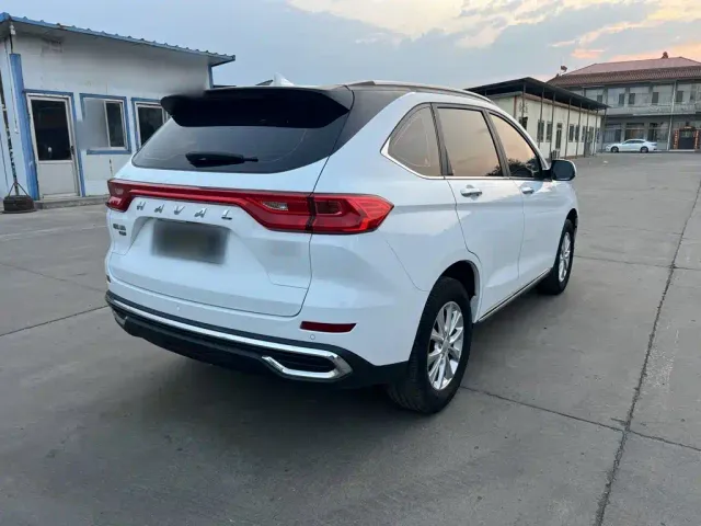 Haval M6 — Фото автомобиля 23