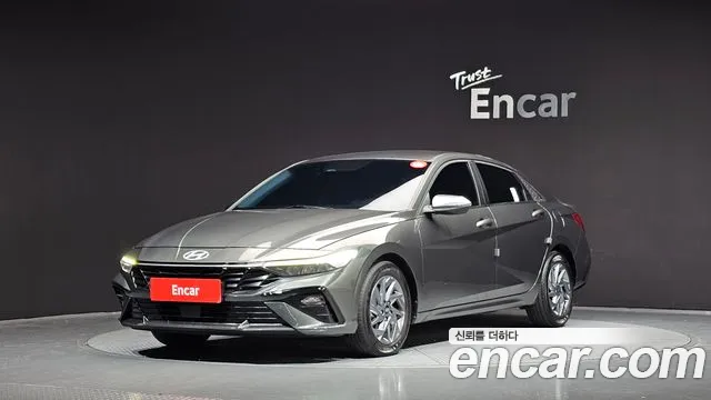 Фотография автомобиля — Hyundai Avante CN7