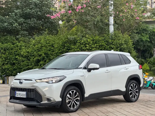 Фотография автомобиля — Toyota Frontlander