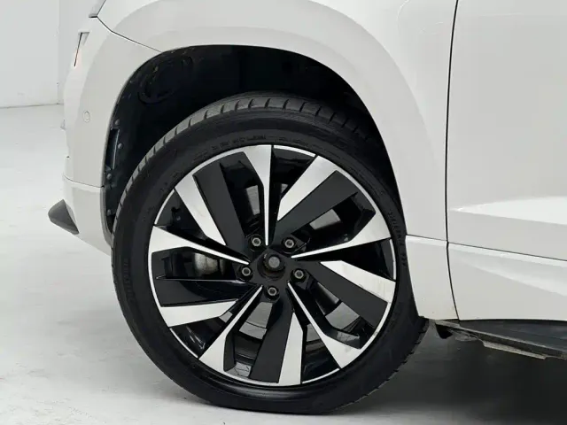 Skoda Karoq — Фото автомобиля 15