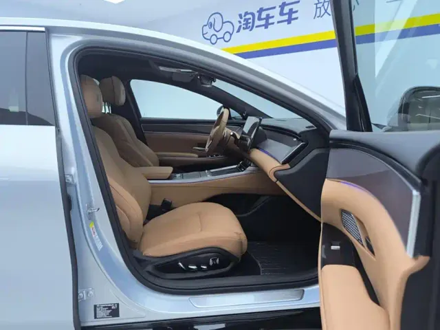 BYD Han L — Фото автомобиля 8
