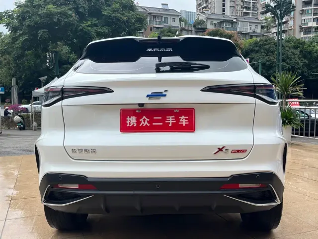 Changan X5 Plus — Фото автомобиля 13