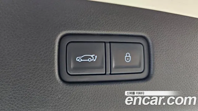Genesis GV70 — Фото автомобиля 24