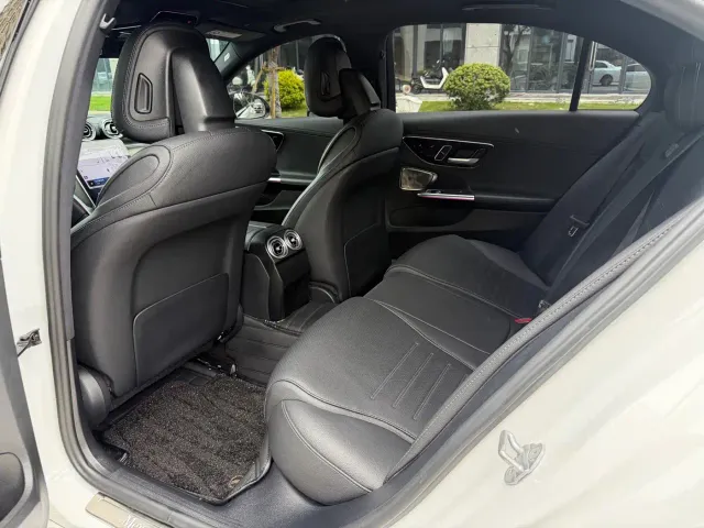 Mercedes-Benz C-Class — Фото автомобиля 9