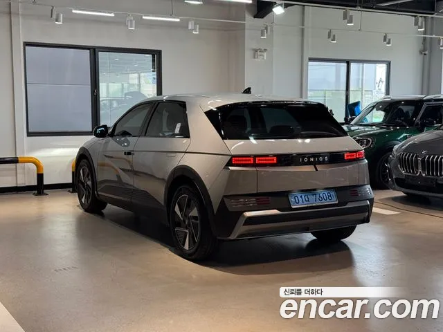 Hyundai Ioniq 5 New — Фото автомобиля 9