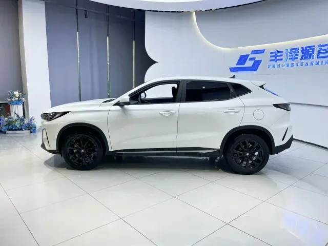 Changan X5 Plus — Фото автомобиля 3