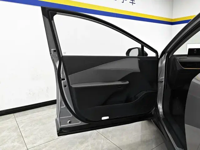 Toyota bZ3 — Фото автомобиля 7