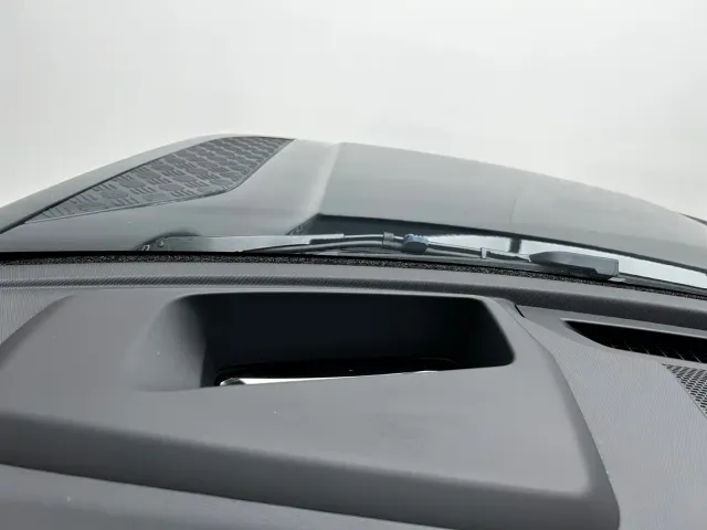 Land Rover Defender — Фото автомобиля 15