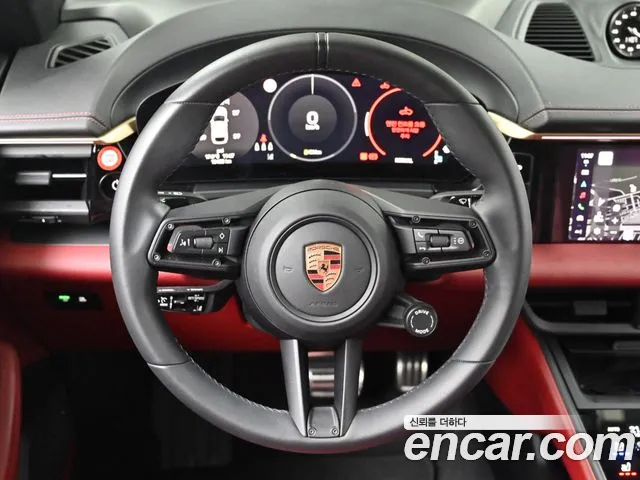 Porsche Macan Electric — Фото автомобиля 13