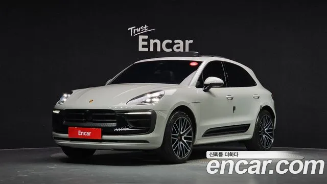 Фотография автомобиля — Porsche Macan