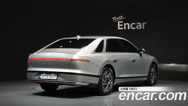 Hyundai Grandeur GN7 — Фото автомобиля 2