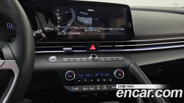 Hyundai AVANTE Новый Avante (CN7) — Фото автомобиля 14