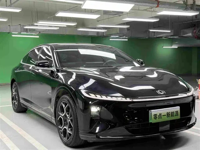 Changan Qiyuan A07 — Фото автомобиля 3