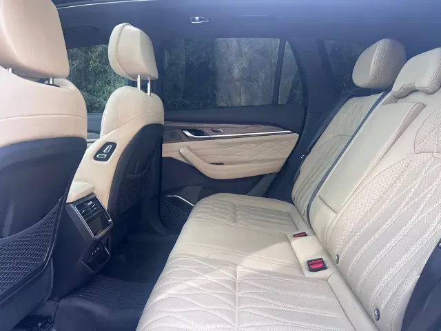Geely Xingyue L — Фото автомобиля 10