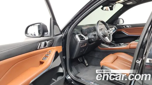 BMW X7 xDrive 40d M Sport 7 мест — Фото автомобиля 10