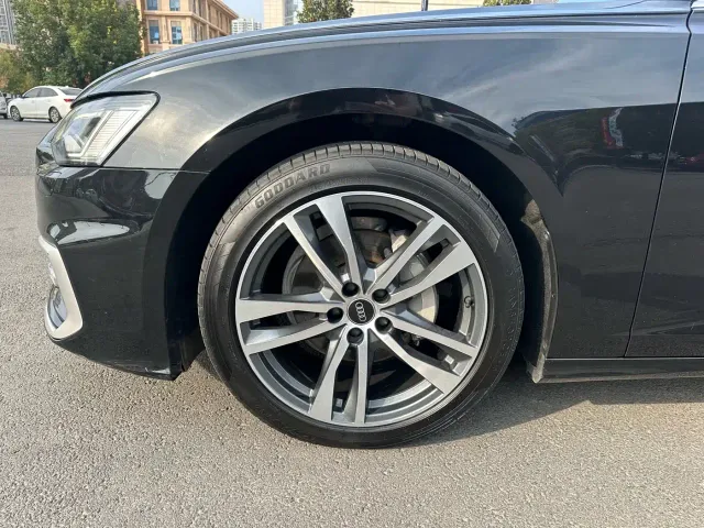 Audi A6L — Фото автомобиля 7