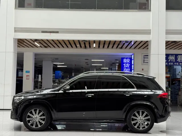 Mercedes-Benz GLE-Class — Фото автомобиля 8