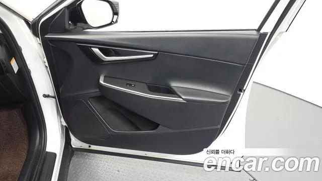 Kia EV6 — Фото автомобиля 24