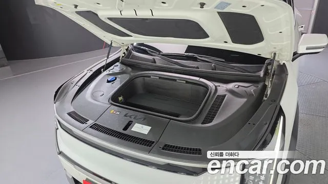 Kia EV9 — Фото автомобиля 6