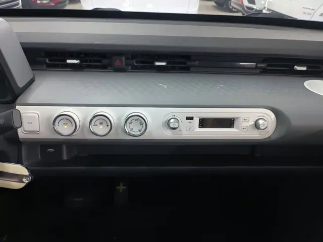 Wuling Hongguang Mini EV — Фото автомобиля 12