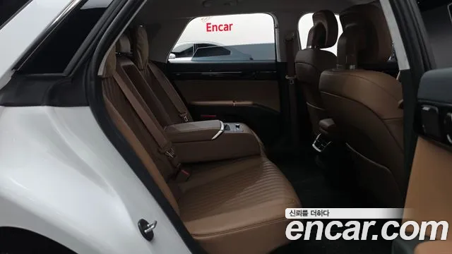 Hyundai Grandeur GN7 — Фото автомобиля 17