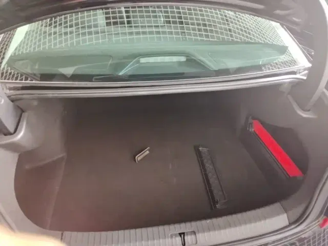 Volkswagen Passat — Фото автомобиля 18
