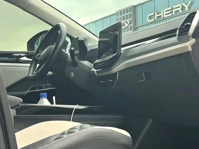 Volkswagen ID.6 CROZZ 2022 Long Range PRO Edition — Фото автомобиля 7