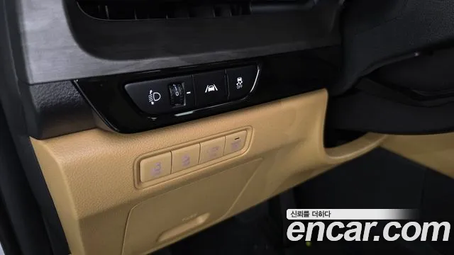 Kia Canival Carnival 4 поколение Бензин 9 мест Signature — Фото автомобиля 30