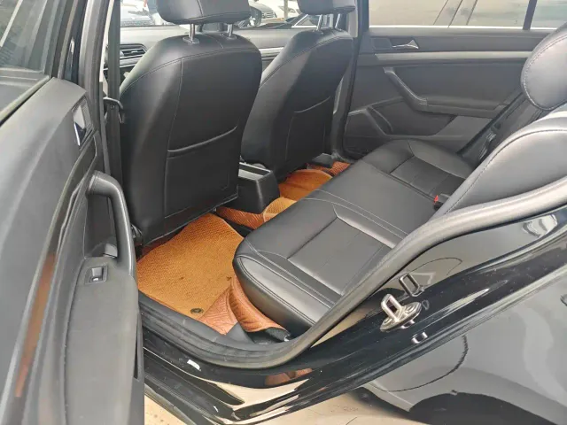 Volkswagen Lavida 2022 1.5L Auto Comfort Edition — Фото автомобиля 9