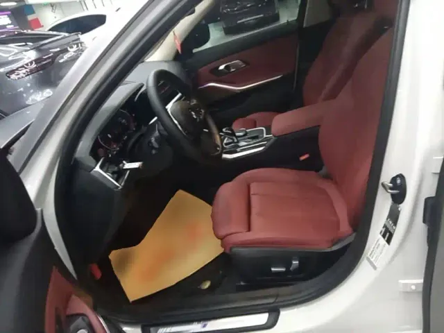 BMW 3 Series — Фото автомобиля 14