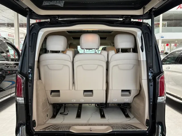 Mercedes-Benz V-Class — Фото автомобиля 11