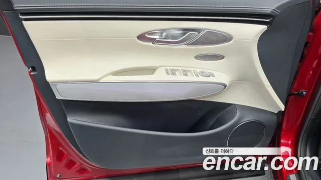Genesis GV70 Electrified — Фото автомобиля 13