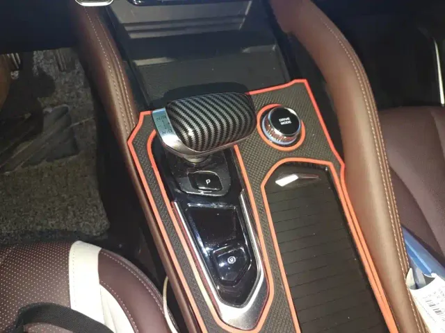 Geely Xingyue L — Фото автомобиля 6