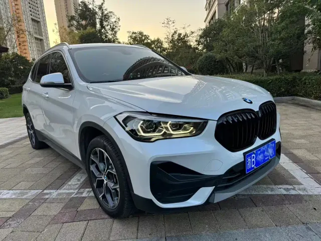 BMW X1 — Фото автомобиля 2