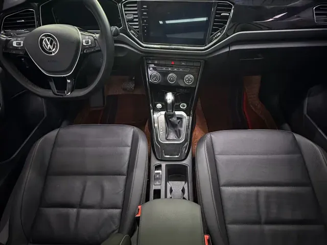 Volkswagen T-Roc — Фото автомобиля 11